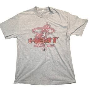 Miami Heat Dwyane Wade #3 Graphic Tee NBA Basketball Shirt Gray Size Large